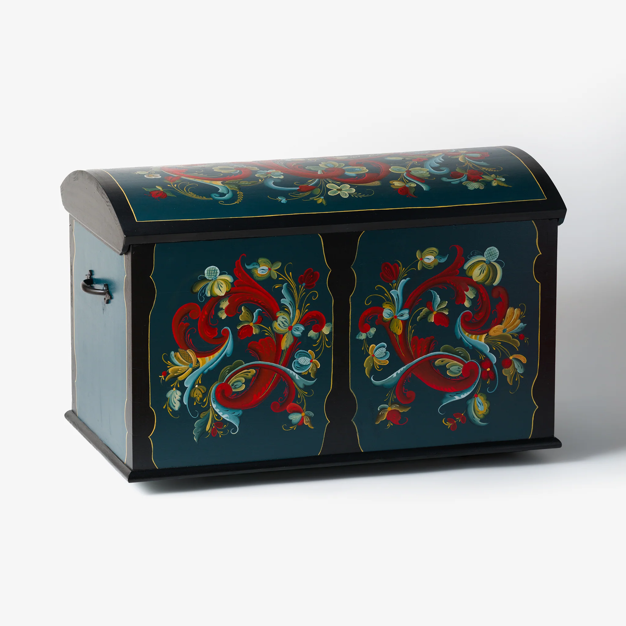Bonnie Selje – Jack McGowan Trunk with design by Marlys Hammer