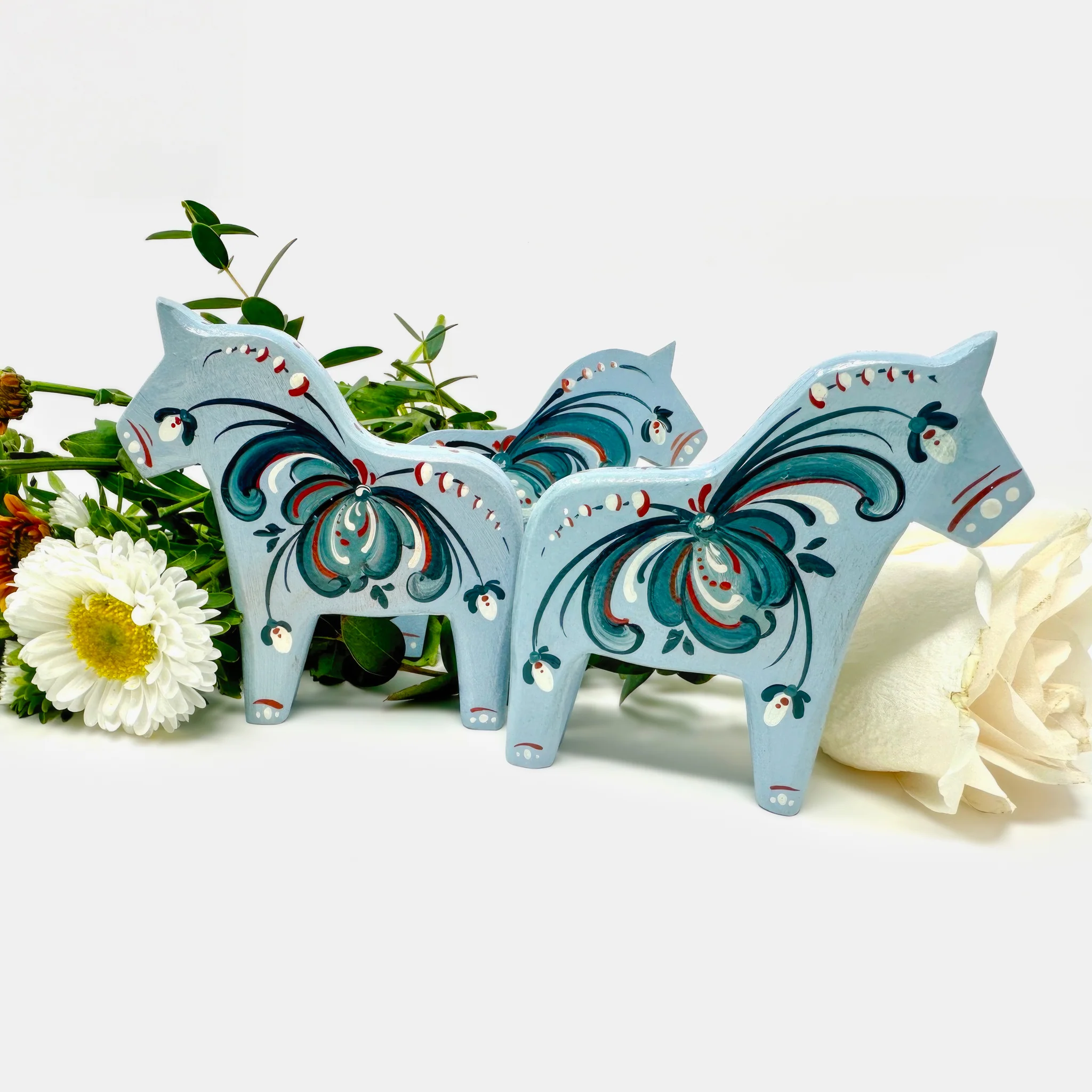 2026-07-01 – Family Handcraft at Home: Rosemaling a Midsummer Blue Dala Horse (Online)